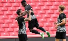 荷甲赛前再迎强敌；上海海港篮板制胜；主帅态度——底气十足；控场能力受关注的简单介绍-九游体育直播官网